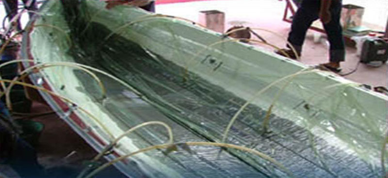 Superior Huntingdon Composite's RTM vacuum infusion process used to make a boat hull